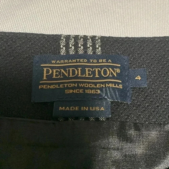 PENDLETON Women’s Skirt, Excellent Condition. - Picture 2 of 4